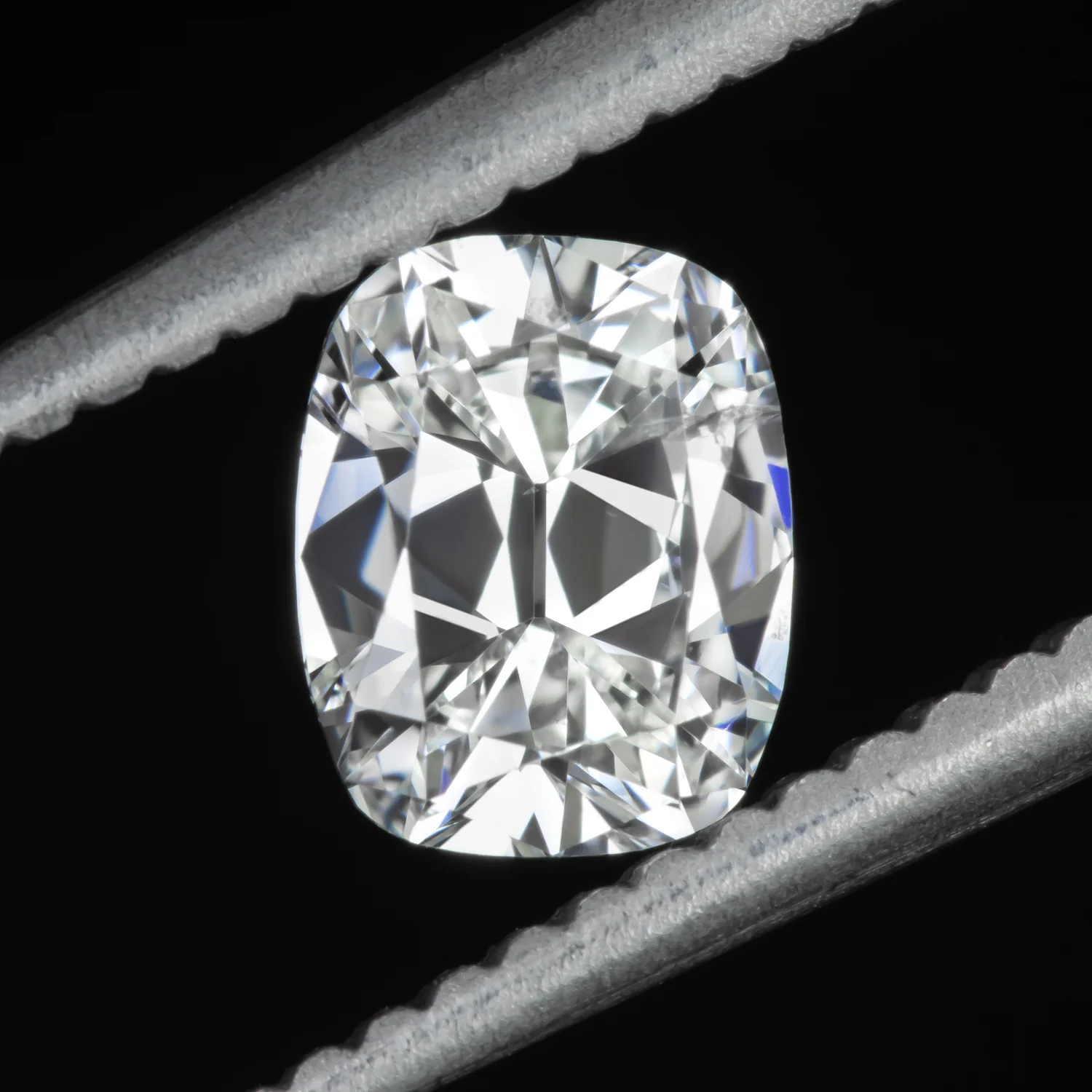 0.73ct OLD MINE CUT DIAMOND E-F SI2 ELONGATED CUSHION BRILLIANT VINTAGE STYLE