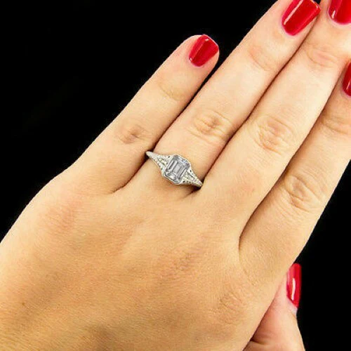 1.5 CARAT GIA CERTIFIED I VS1 DIAMOND ENGAGEMENT RING EMERALD CUT VINTAGE STYLE - Image 2