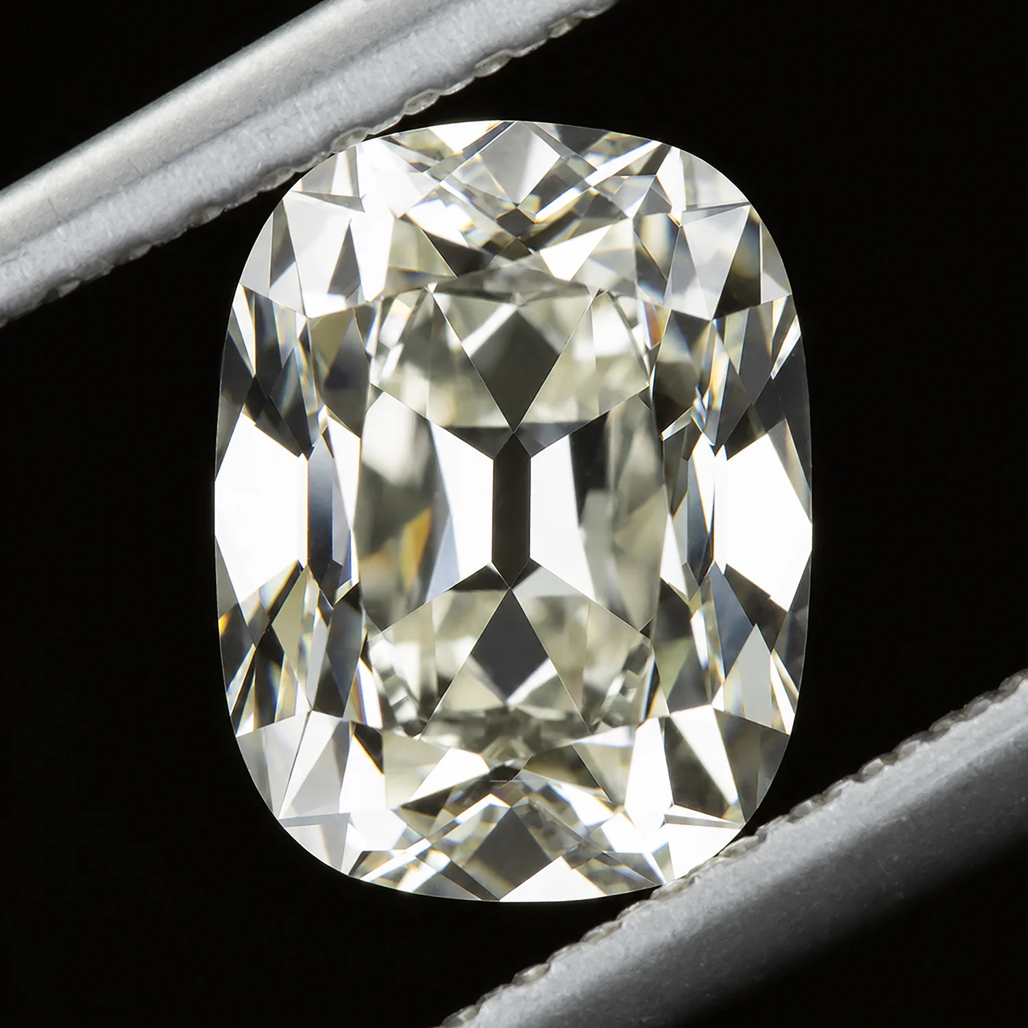 1.74ct OLD MINE CUT DIAMOND GIA CERTIFIED L VVS2 ELONGATED CUSHION BRILLIANT