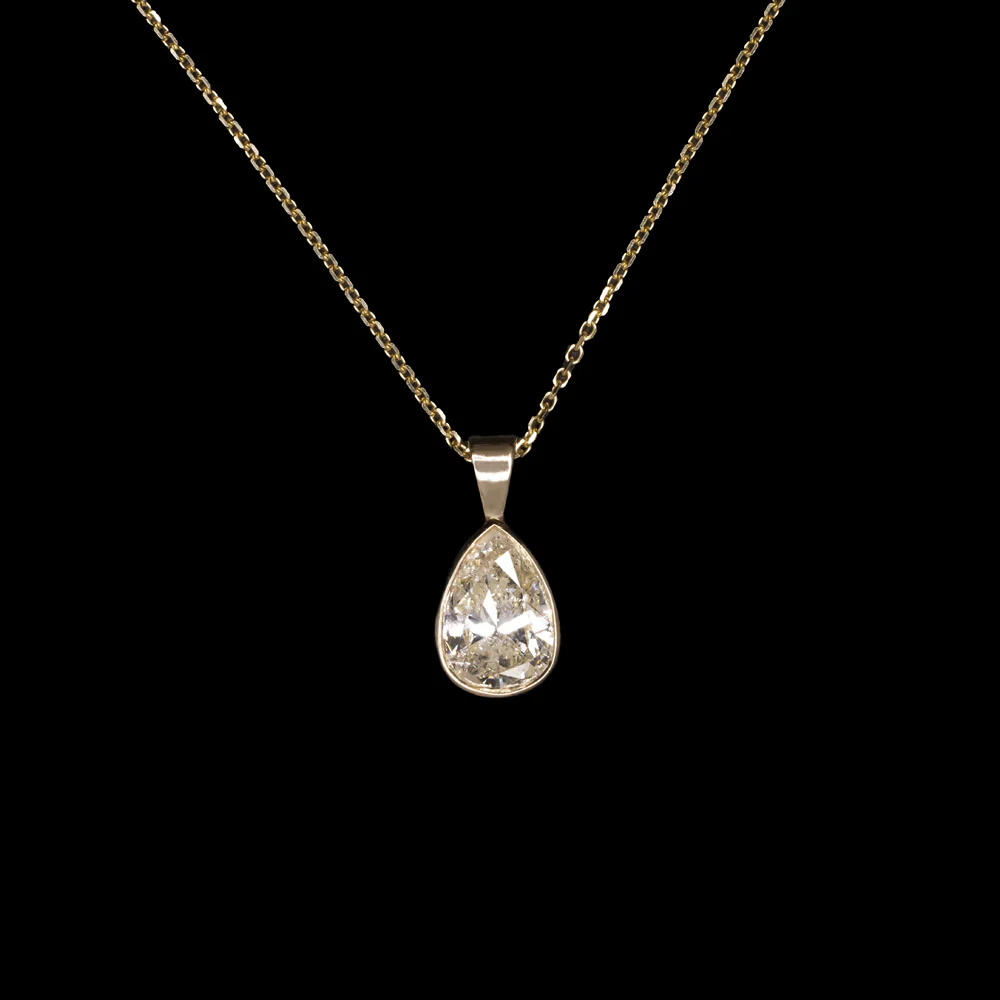 1.80ct NATURAL DIAMOND NECKLACE PEAR SHAPE PENDANT YELLOW GOLD BEZEL SOLITAIRE