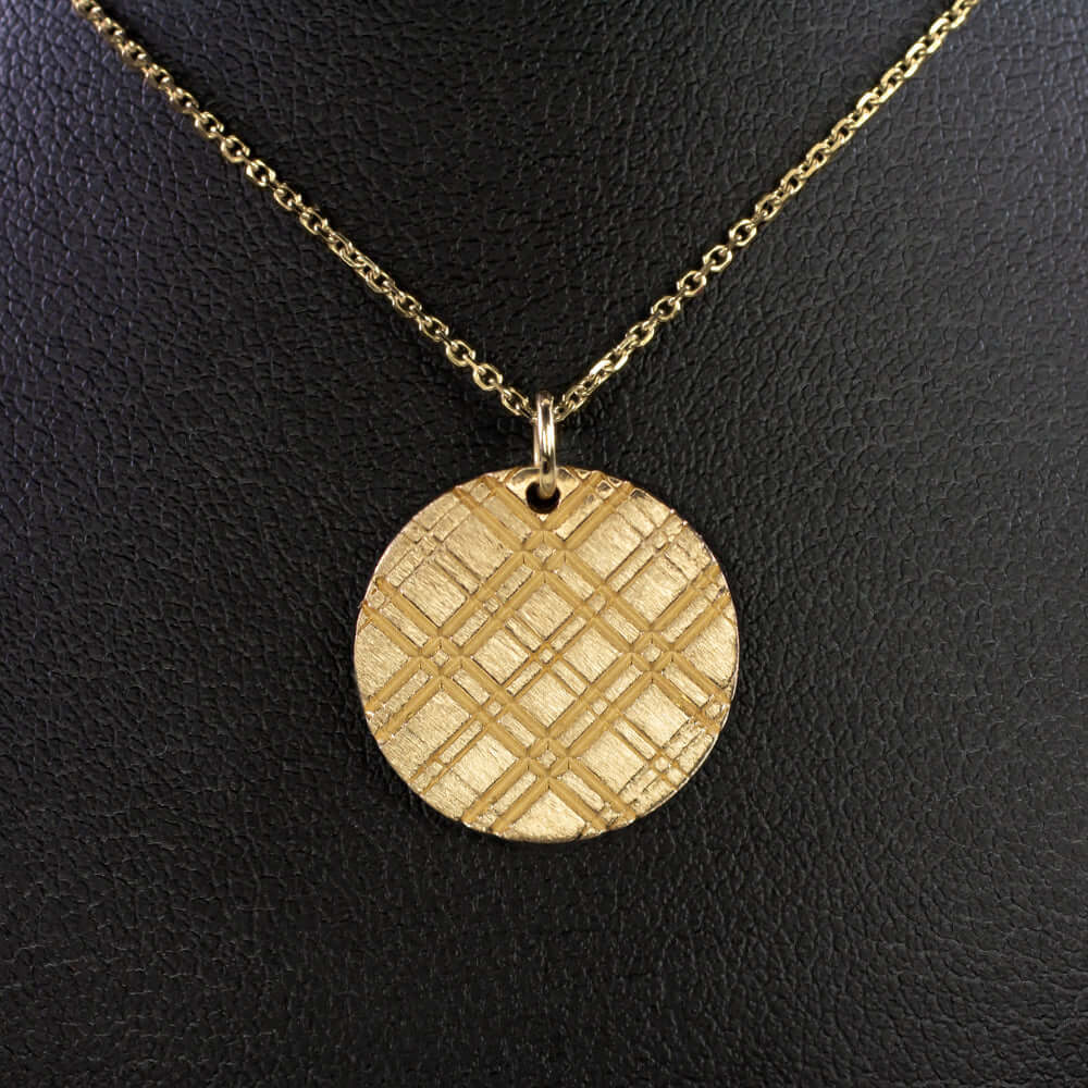 10k GOLD DISC PENDANT 16.7m FLORENTINE FINISH MEDALLION NECKLACE EVERYDAY CIRCLE