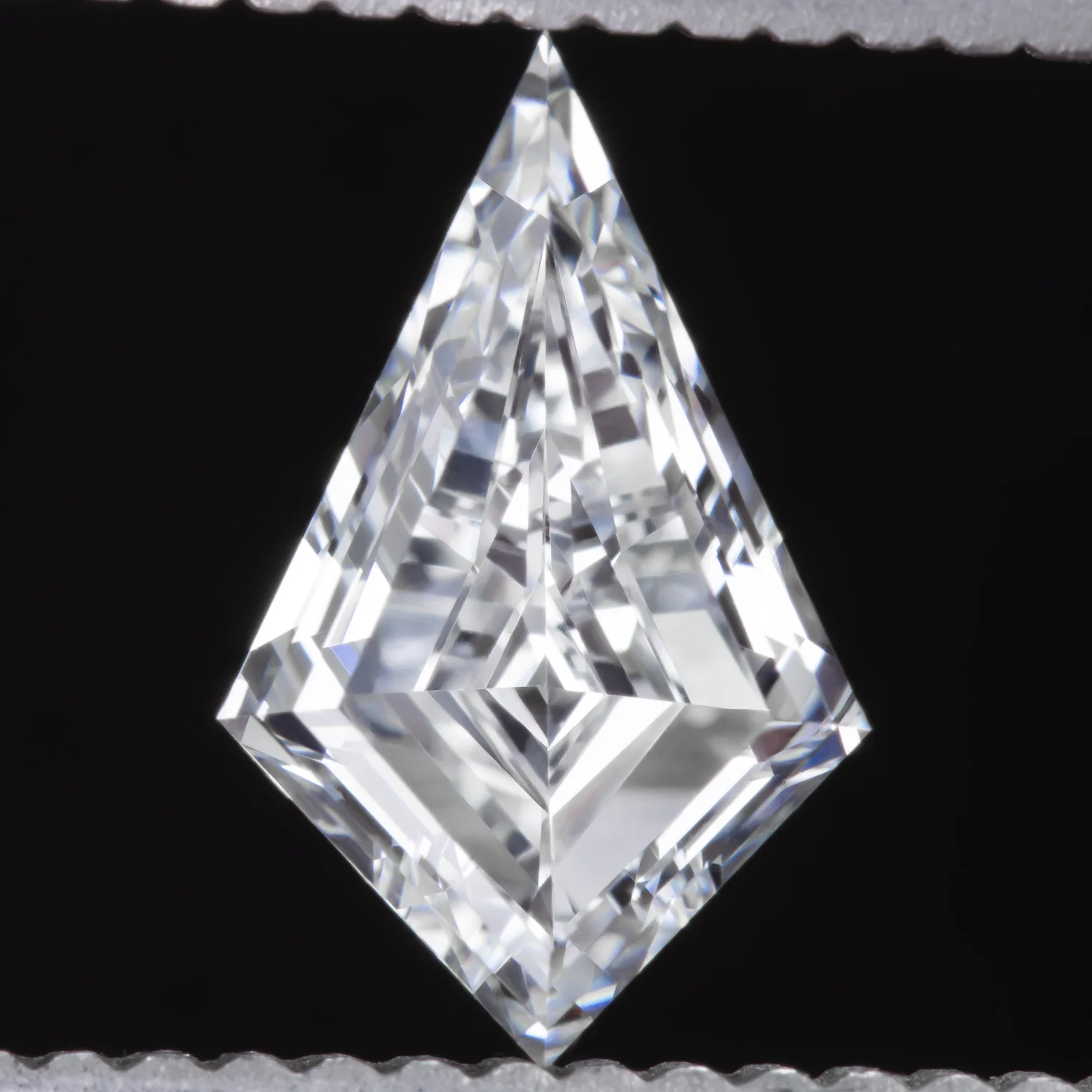 2 CARAT KITE SHAPE LAB CREATED DIAMOND IGI CERTIFIED E VS1 GEOMETRIC LOOSE 2ct