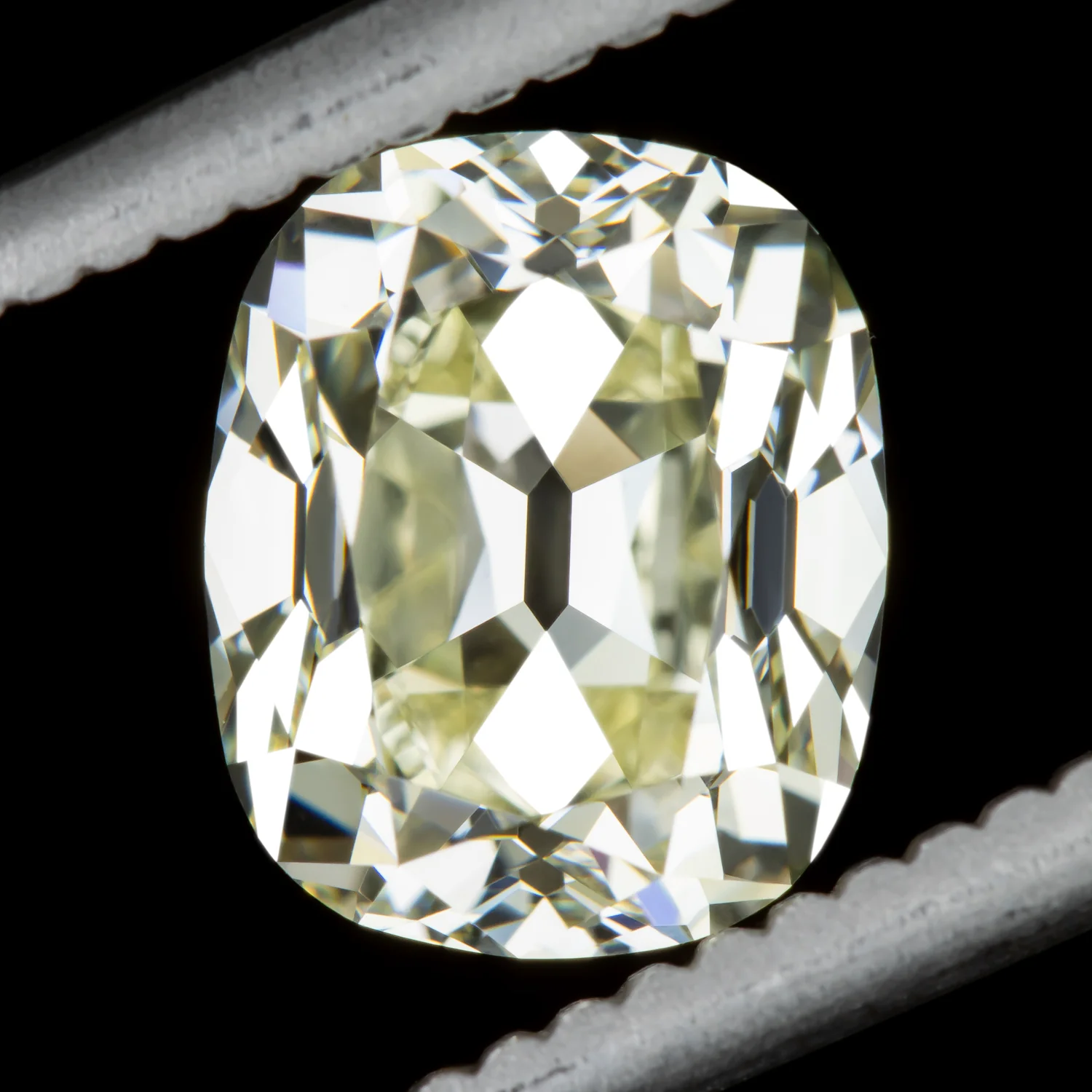 2 CARAT OLD MINE CUT DIAMOND GIA CERTIFIED U-V VVS1 ELONGATED CUSHION BRILLIANT