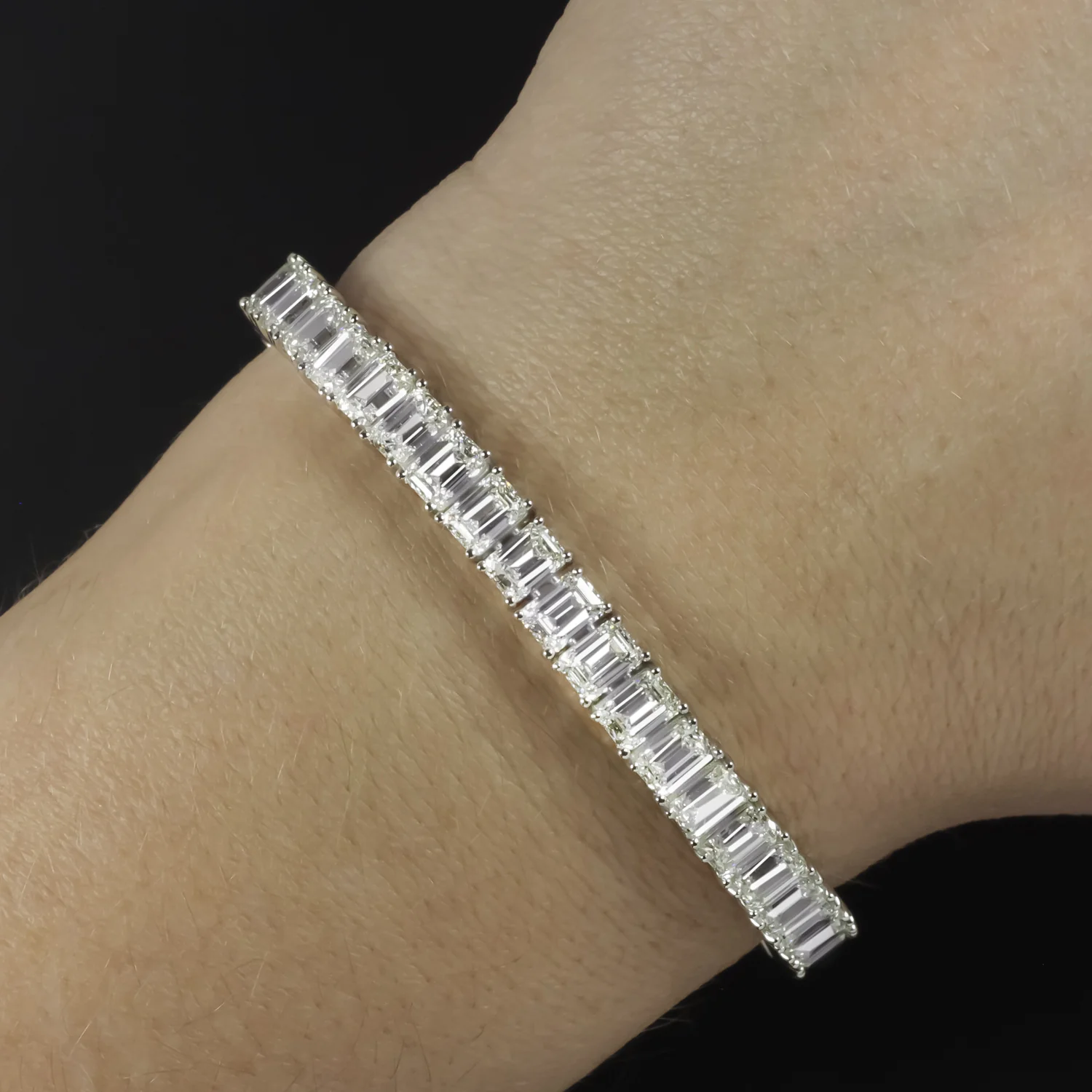 22ct GIA CERTIFIED H-I VVS-VS DIAMOND TENNIS BRACELET EMERALD CUT 14k WHITE GOLD - Image 3