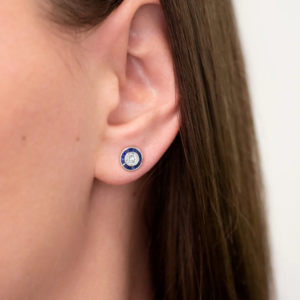 ART DECO STYLE F VS DIAMOND SAPPHIRE STUD EARRINGS ROUND CUT CALIBRE HALO TARGET - Image 3