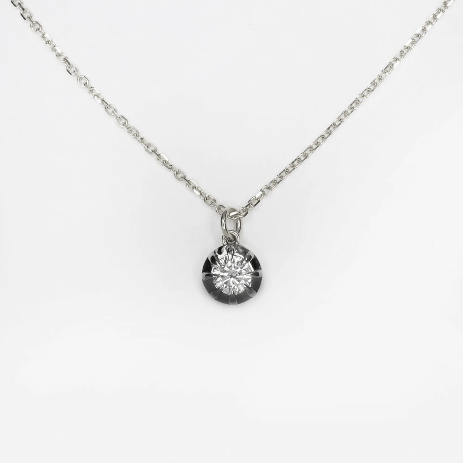 DIAMOND SOLITAIRE NECKLACE 1/4ct VICTORIAN STYLE COLLET PLATINUM CHARM PENDANT