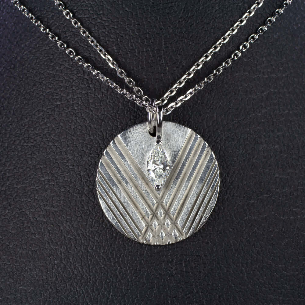 PLATINUM DISC PENDANT 16.7mm FLORENTINE FINISH MEDALLION NECKLACE SIMPLE CIRCLE - Image 4